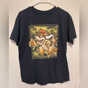 Geeknet Black Super Mario T-Shirt Large